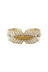 Bracelet | Pearl leather w/ golden beads