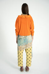 Sweatshirt w/ peter pan collar | Orange w/ "2 tango" print