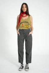 Top w/ v-neck | Olive green w/ "choreographer" print