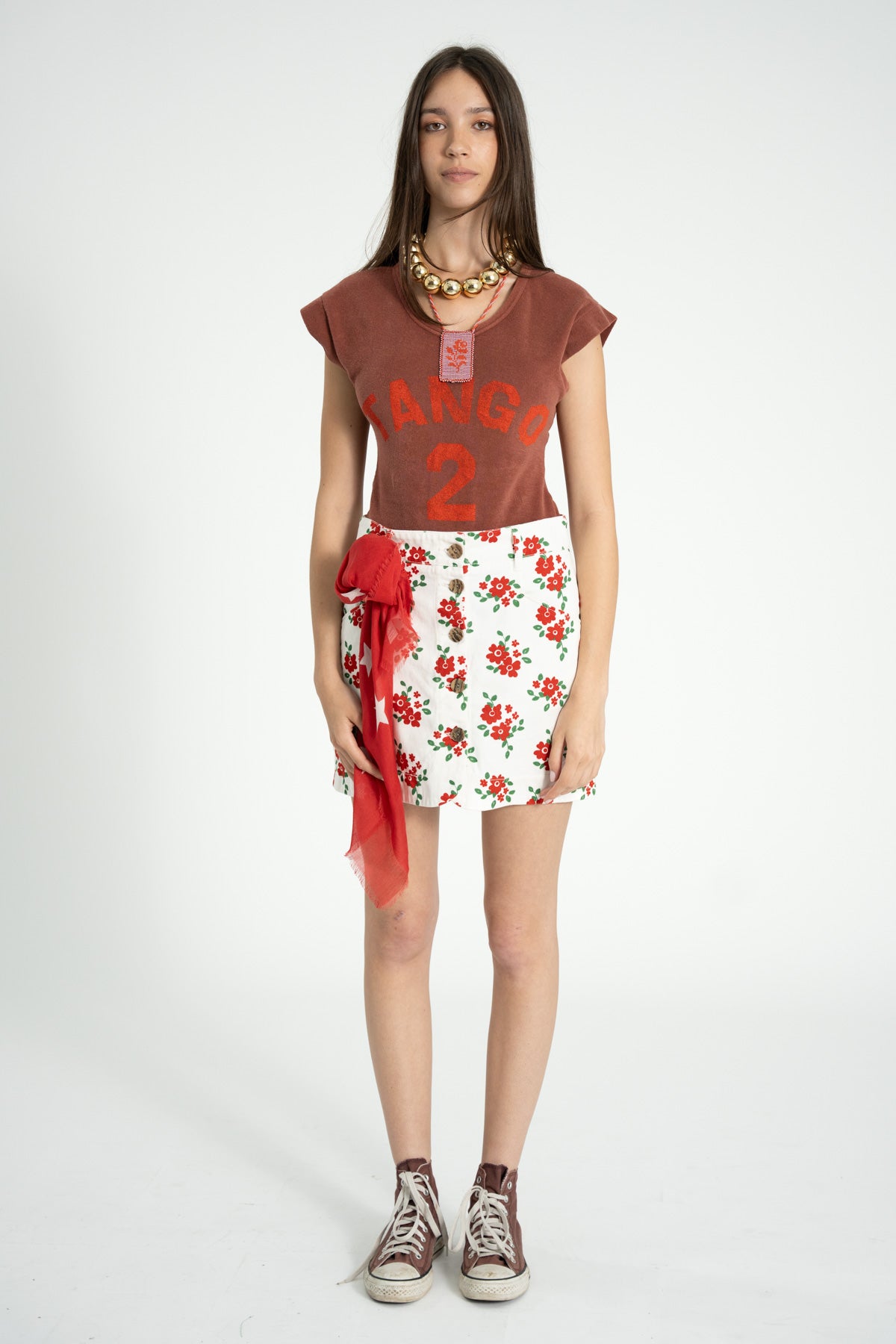 Short skirt |  Ecru w/ red flowers