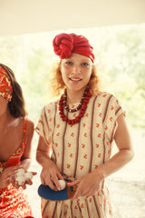 Sleeveless blouse | Ecru w/ vintage flowers