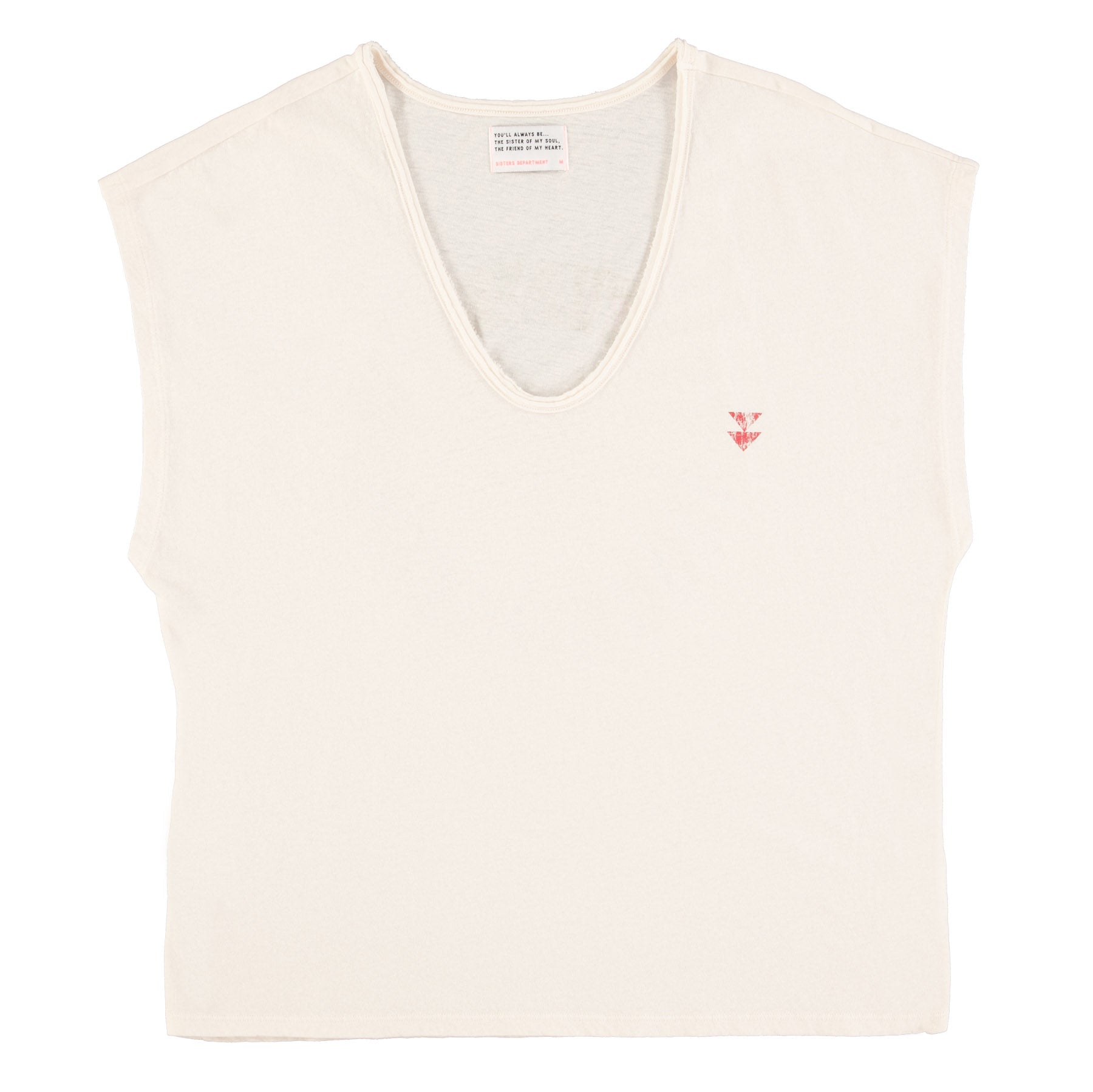 Sleeveless t-shirt w/ deep round neck | Ecru w/ sisters department logo print