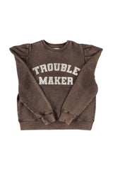 Fitted sweatshirt | Fadded brown w/ "trouble maker" print
