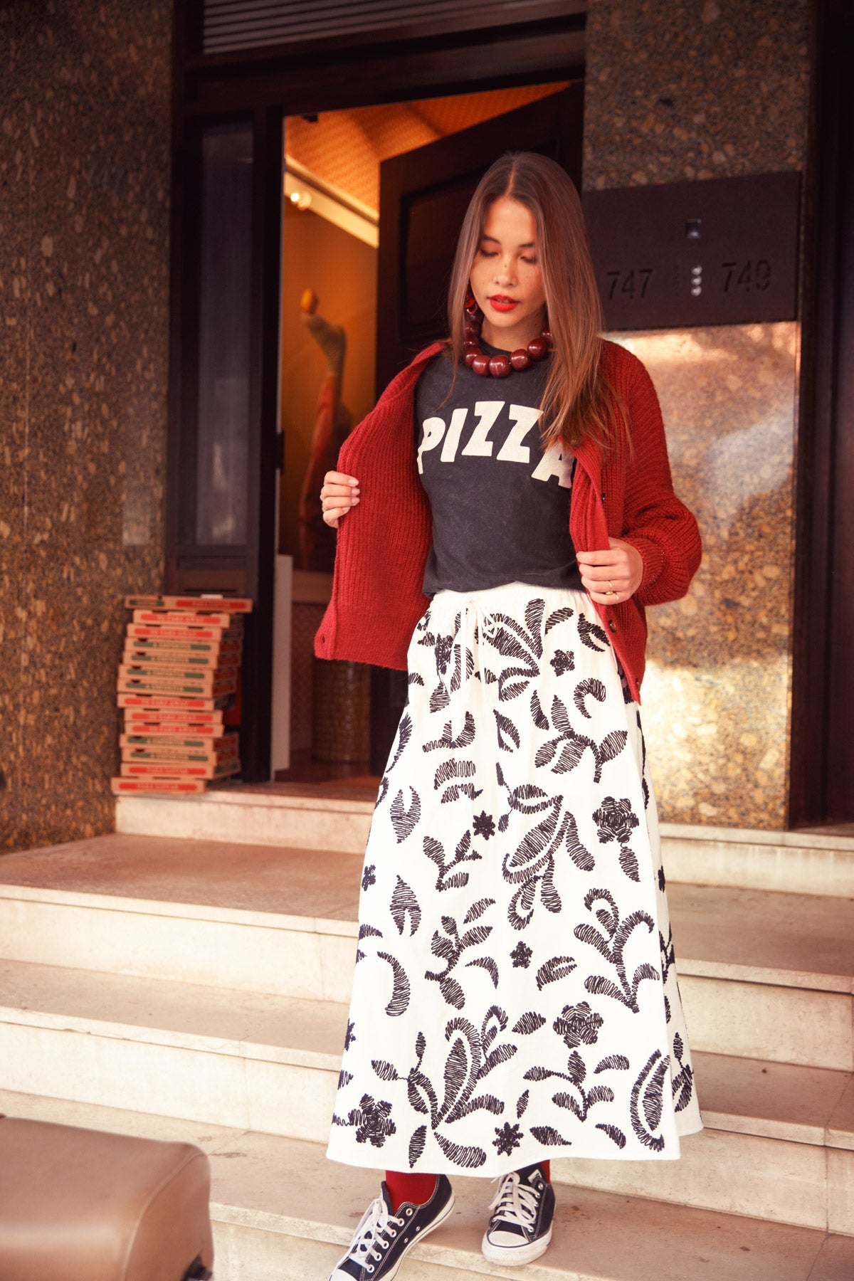 T-shirt w/ short sleeves | Faded black w/ "pizza" print