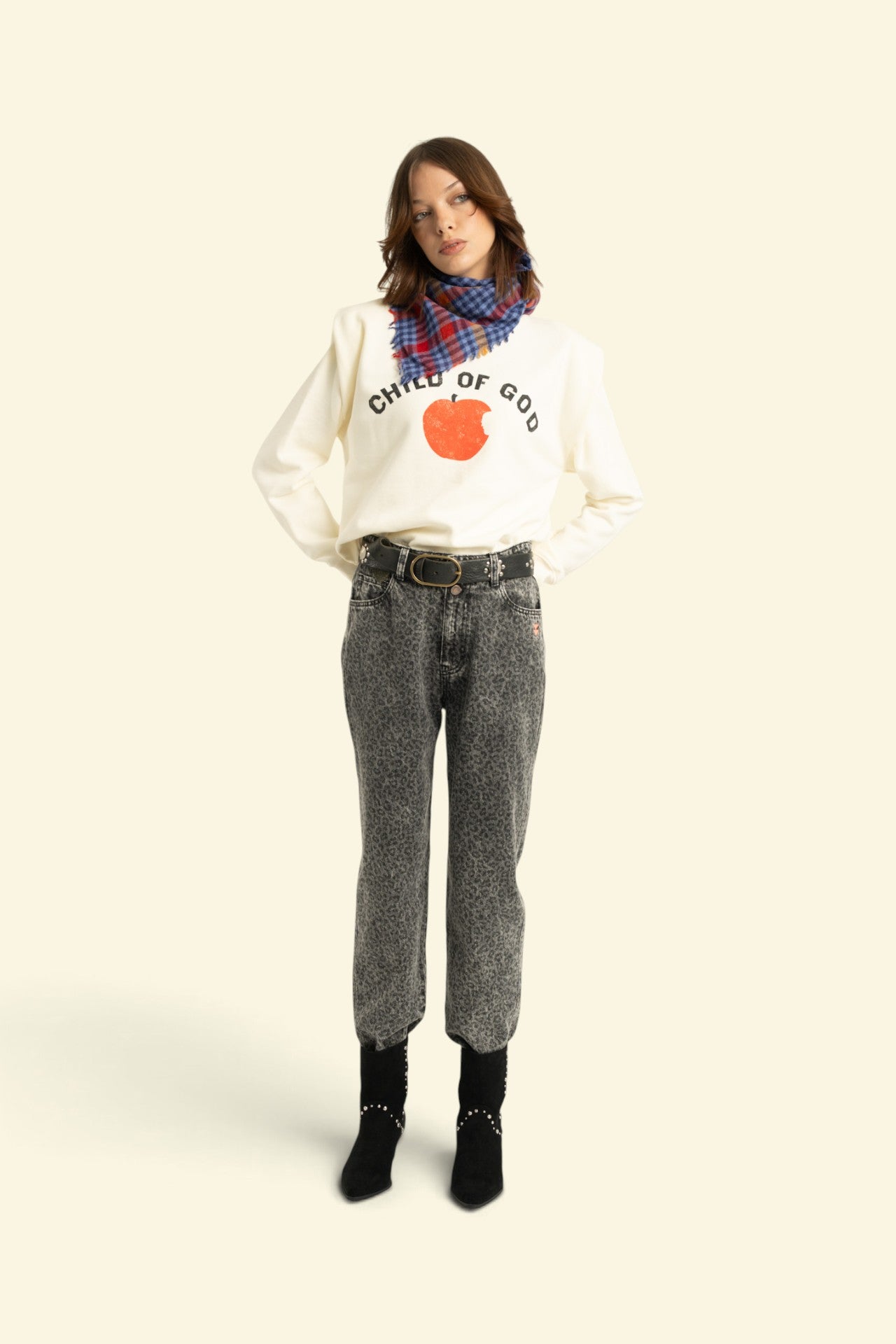 Shoulder pad sweatshirt | Ecru w/ "child of God" print