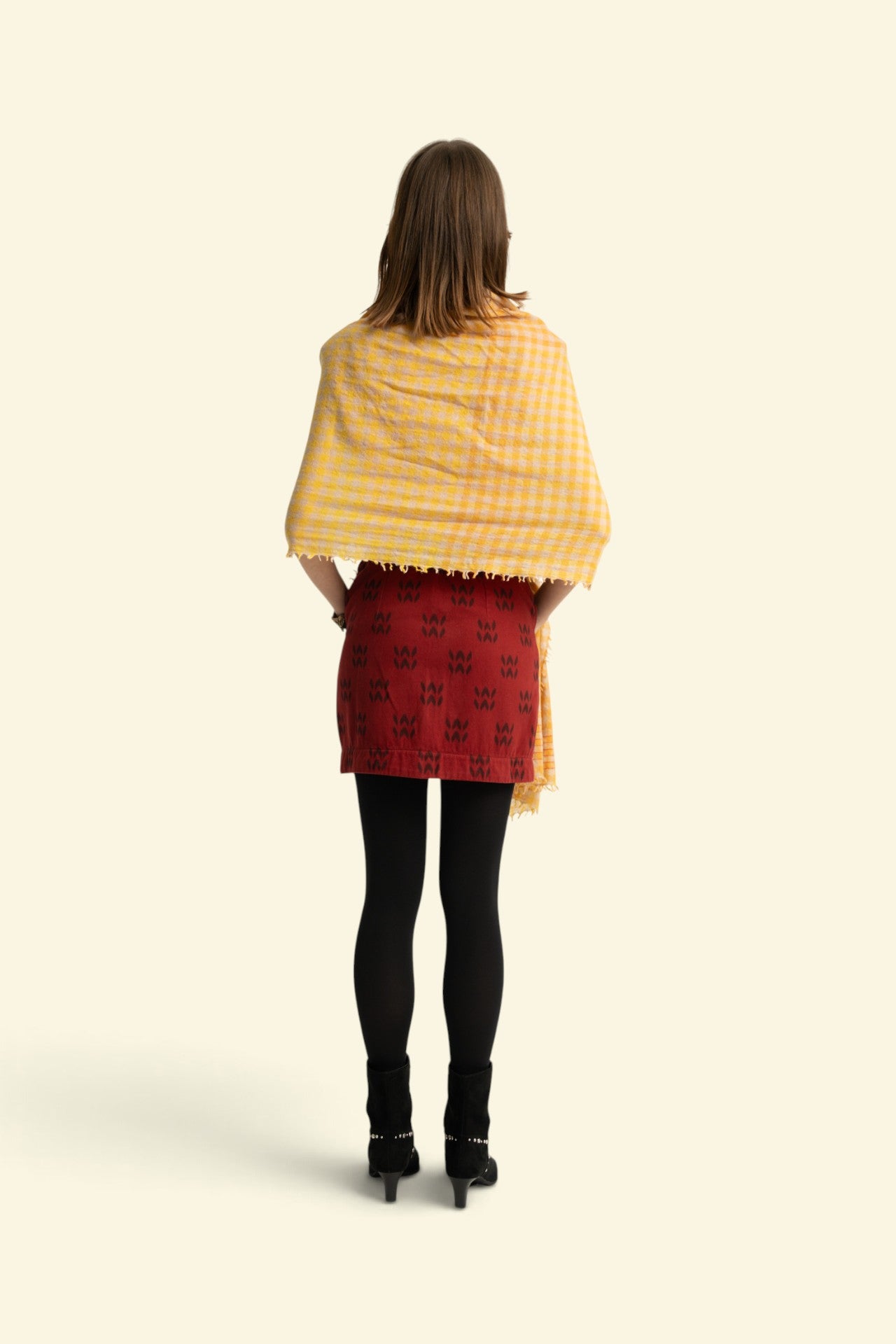 Short skirt | Red w/ ethnic print