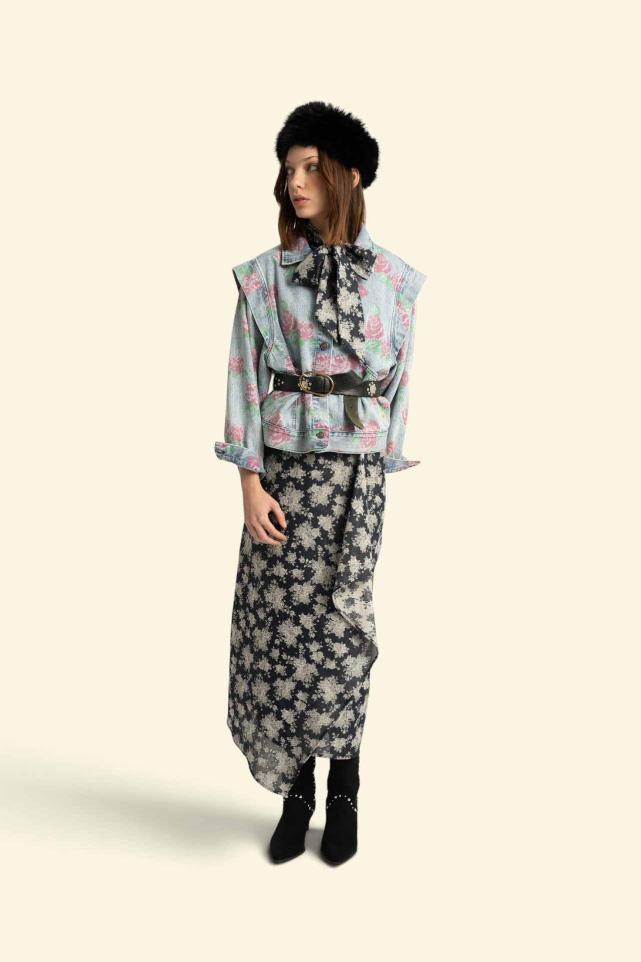 Jacket | Washed blue denim w/  flowers